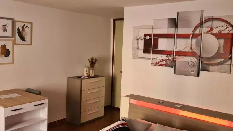 ホテル Auberge De Baudinard Sur Verdon