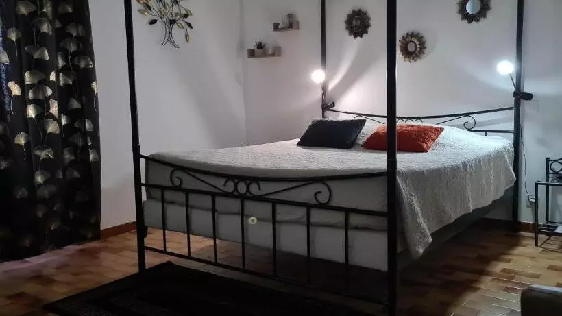 ホテル Auberge De Baudinard Sur Verdon