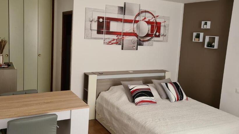 ホテル Auberge De Baudinard Sur Verdon