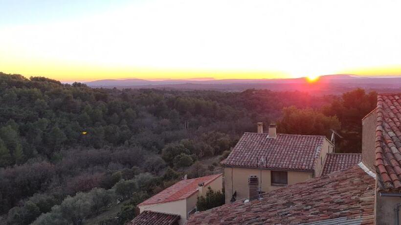 ホテル Auberge De Baudinard Sur Verdon