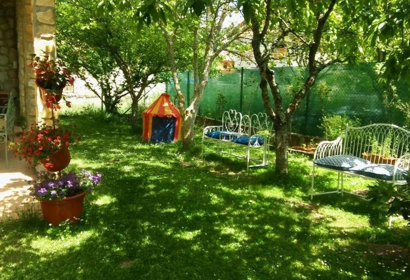 بنسيون Casa Rural Fuentetrigo