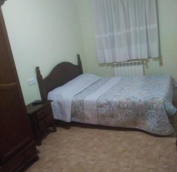 بنسيون Hostal Estopiñan