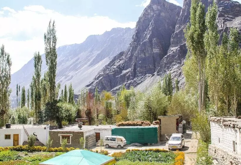 Majatalo Ibex Guest House