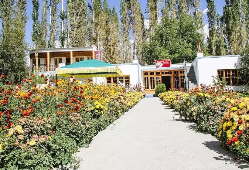 Majatalo Ibex Guest House