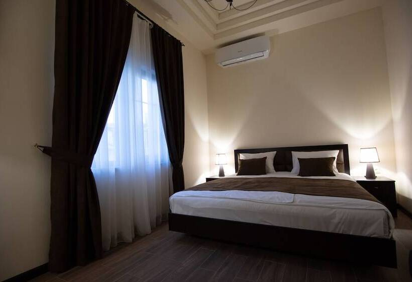 هتل Boutique Living