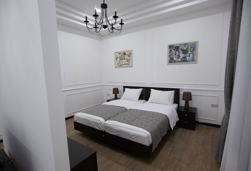 هتل Boutique Living