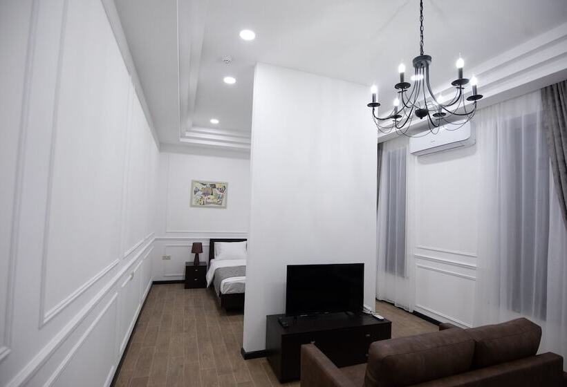 هتل Boutique Living