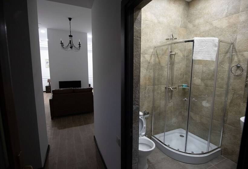 هتل Boutique Living