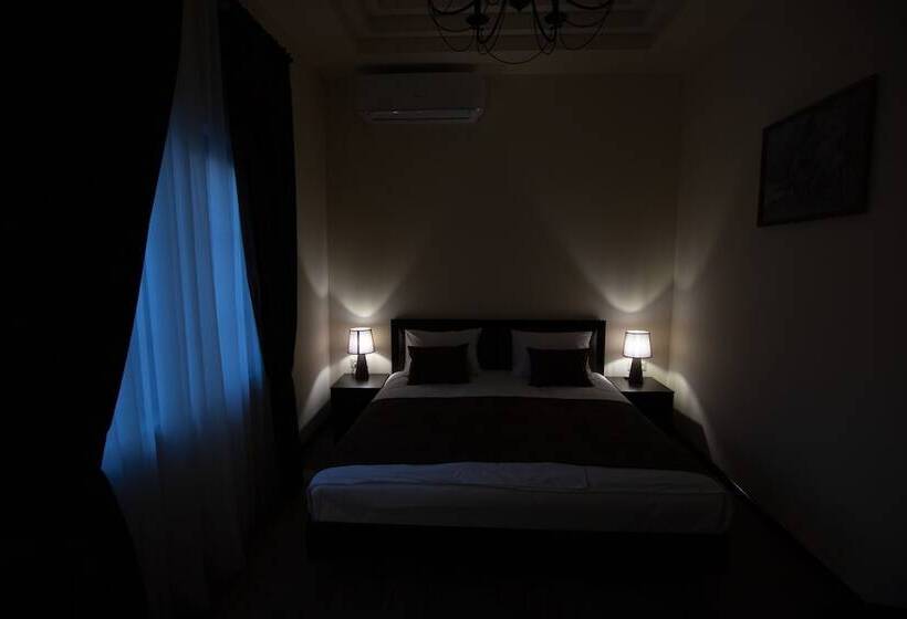 هتل Boutique Living