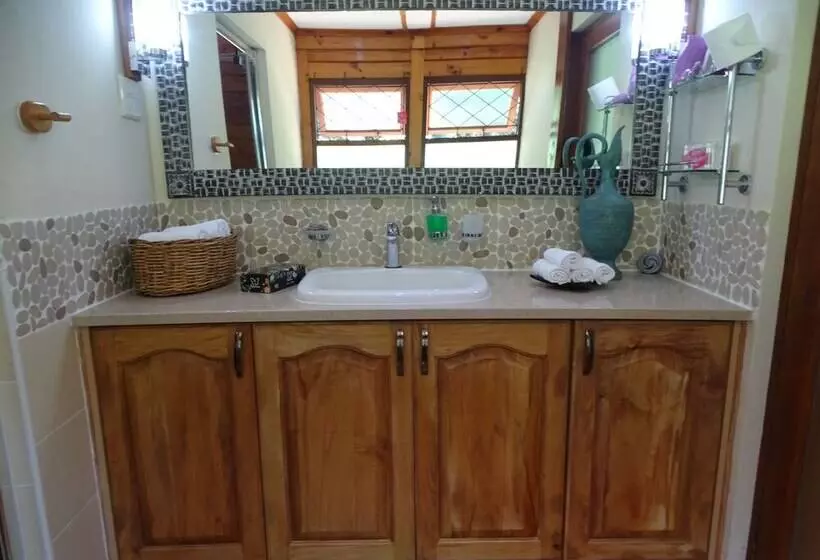 Gecko Villa