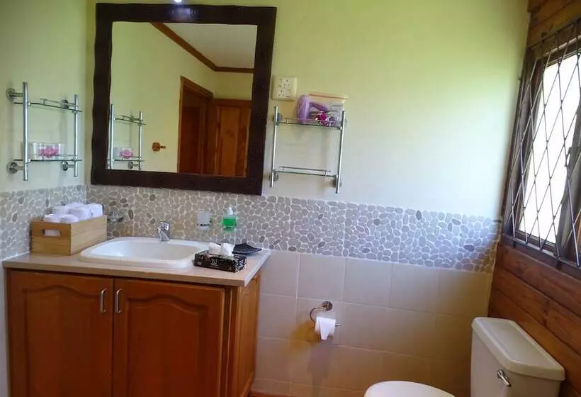 Gecko Villa