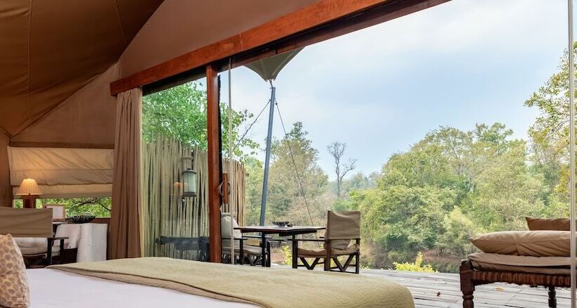 ホテル Banjaar Tola, Kanha National Park
