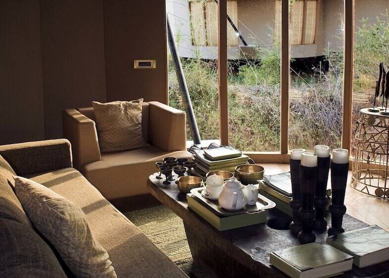 ホテル Banjaar Tola, Kanha National Park