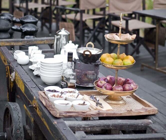 ホテル Banjaar Tola, Kanha National Park