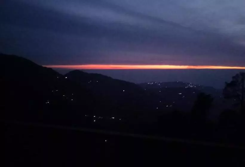 Hotelli Monal