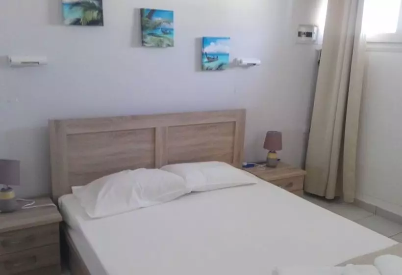 ペンション Blu Rooms