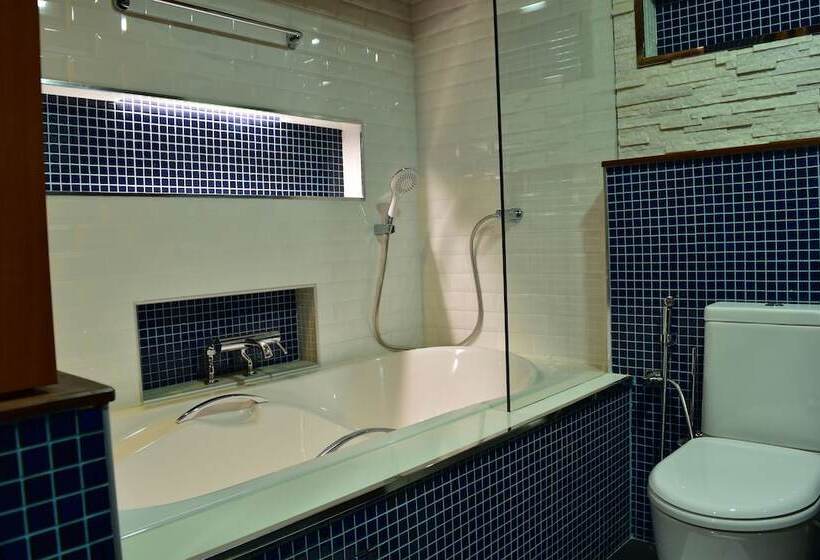 پانسیون Millennium Island Residence