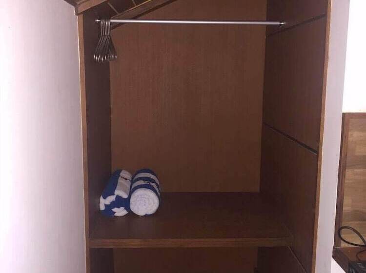 پانسیون Millennium Island Residence