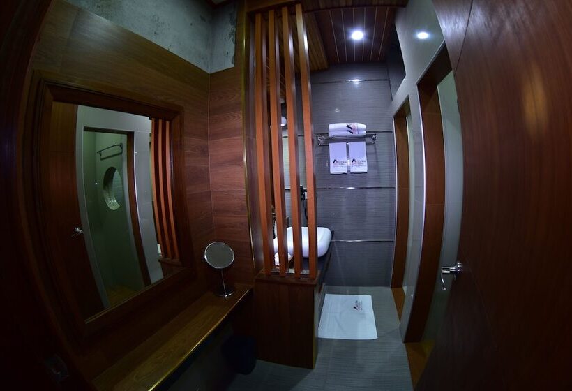 پانسیون Millennium Island Residence