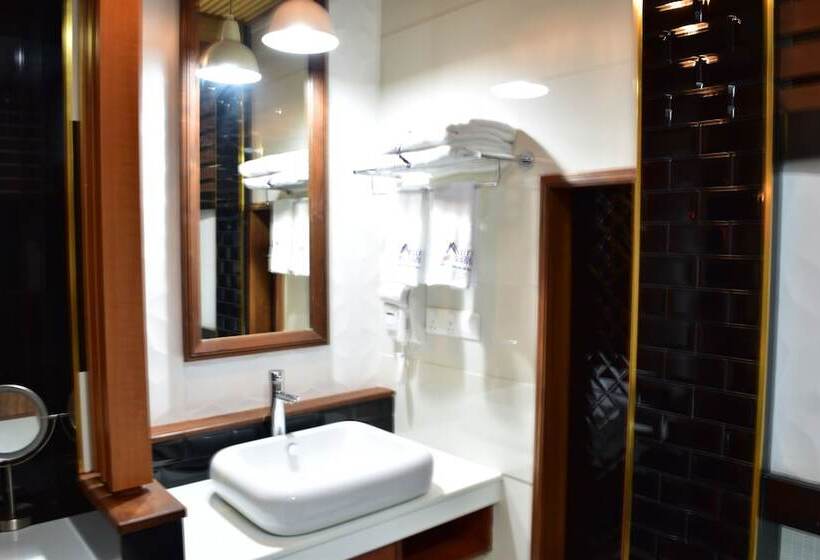 پانسیون Millennium Island Residence