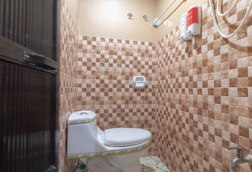 ペンション Reddoorz Near Laoag Capitol