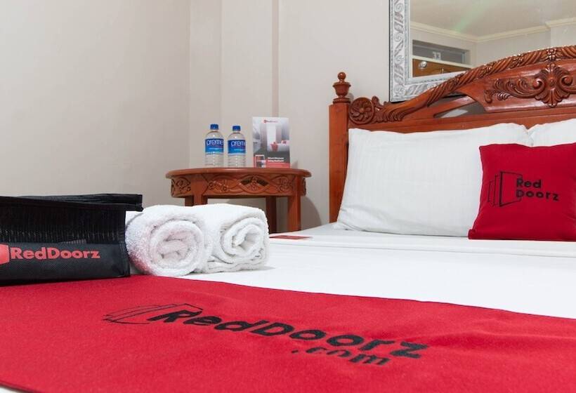 ペンション Reddoorz Near Laoag Capitol