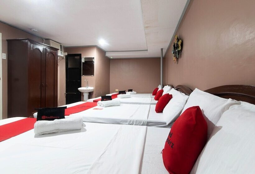 ペンション Reddoorz Near Laoag Capitol