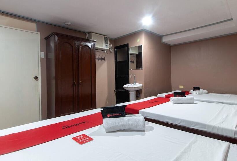 ペンション Reddoorz Near Laoag Capitol