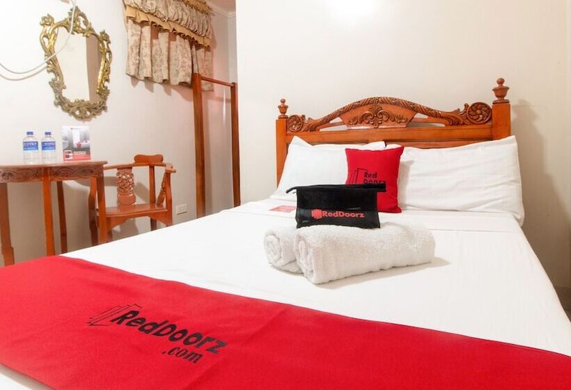 ペンション Reddoorz Near Laoag Capitol