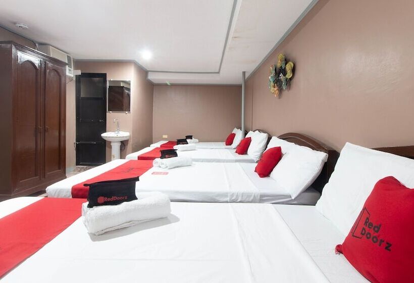 ペンション Reddoorz Near Laoag Capitol