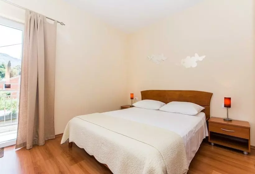 Apartments Dadic