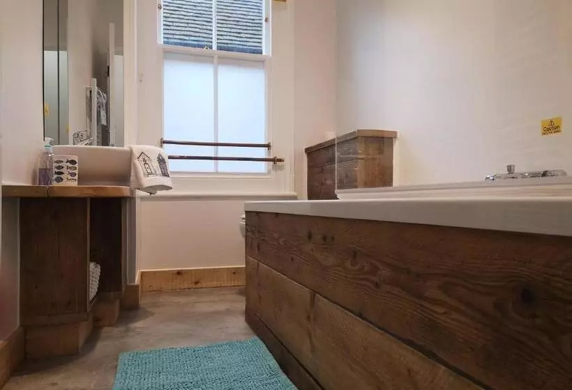 Coastal Escape Sandgate