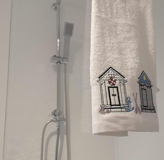 Coastal Escape Sandgate