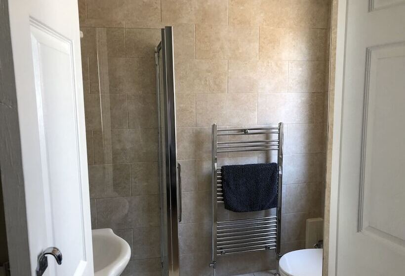 Lovely 1 Bed Apartment