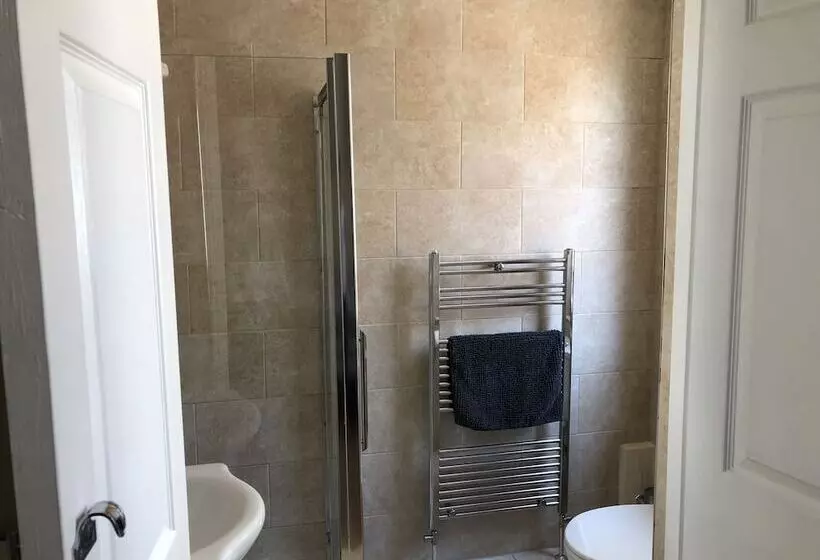 Lovely 1 Bed Apartment