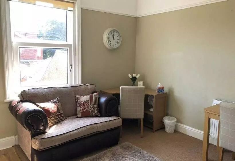 Lovely 1 Bed Apartment