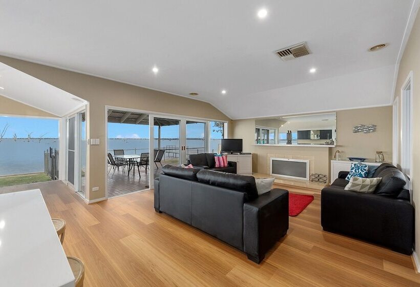 Mulwala Lakeside Waterfront