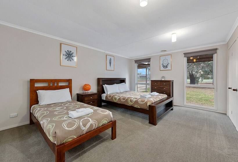 Mulwala Lakeside Waterfront