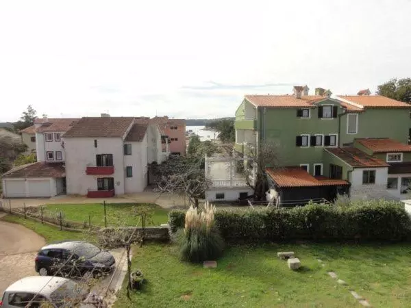 Nice And Cozy Apartment Ferry In Medulin