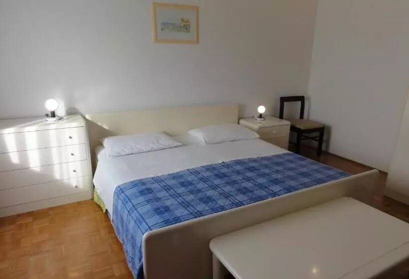 Nice And Cozy Apartment Ferry In Medulin