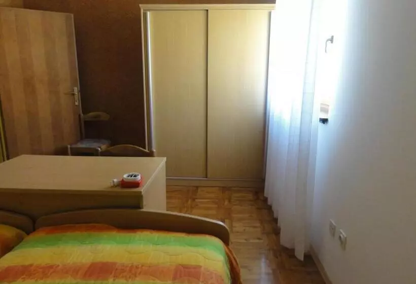 Nice And Cozy Apartment Ferry In Medulin