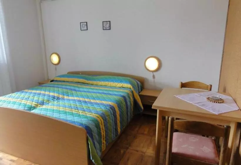 Nice And Cozy Apartment Ferry In Medulin