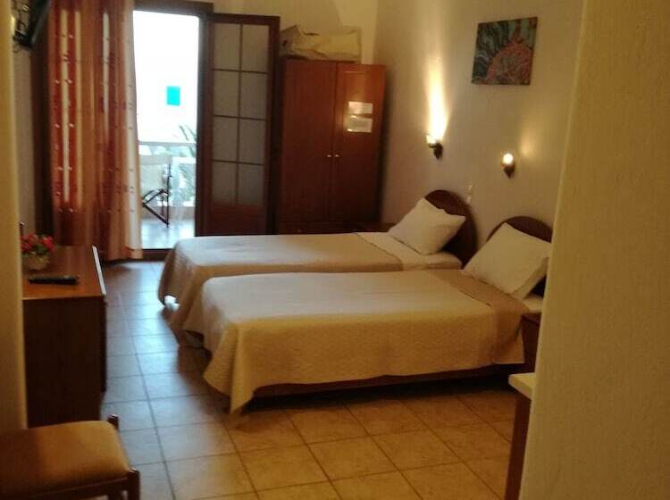 پانسیون Maria Studios