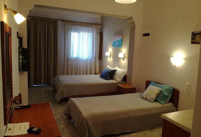 پانسیون Maria Studios