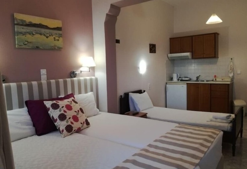 پانسیون Maria Studios