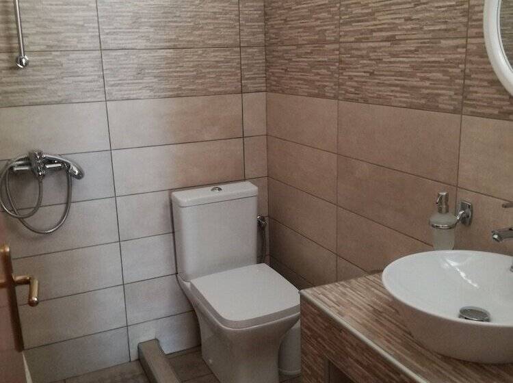 پانسیون Maria Studios