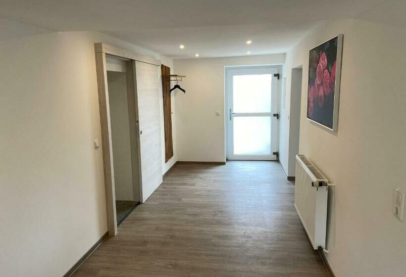 Пансион Weingut Jan Ulrich