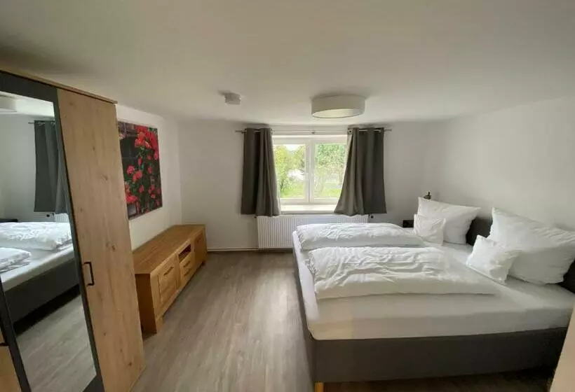 ペンション Weingut Jan Ulrich