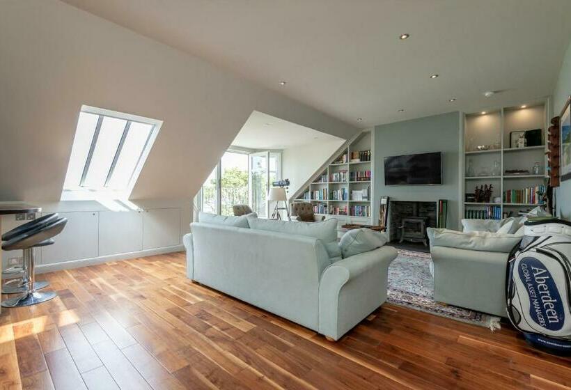 Spectacular Penthouse , 100 Yds To Old Course , Balcony