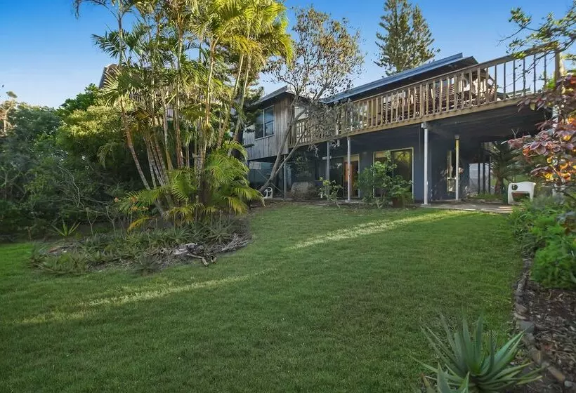 Summer Place   24 Shearwater Street